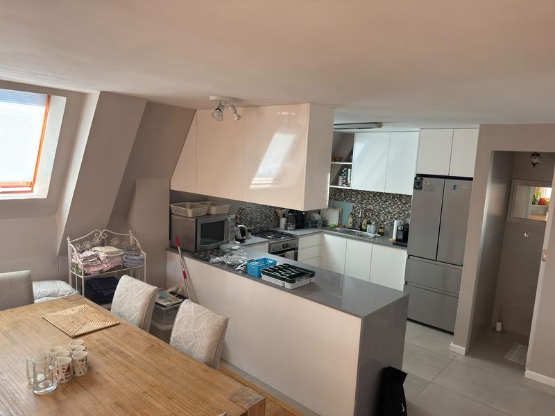 To Let 1 Bedroom Property for Rent in Sea Point Western Cape